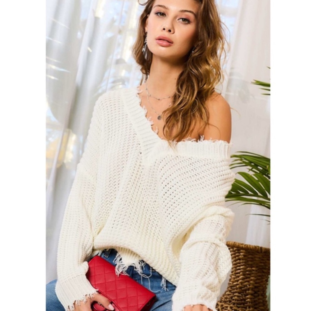 Main Strip V-Neck Frayed Sweater - Picture 4 of 9